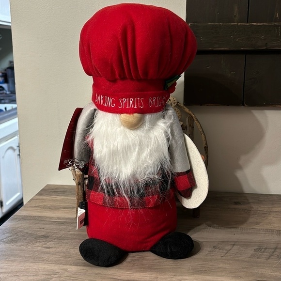 NWT RAE DUNN BAKING SPIRITS BRIGHT PLUSH CHRISTMAS GNOME - Picture 1 of 9
